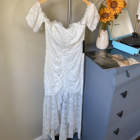 NWT VENUS LACE OFF THE SHOULDER BODYCON HIGH LOW DRESS - Picture 4 of 8